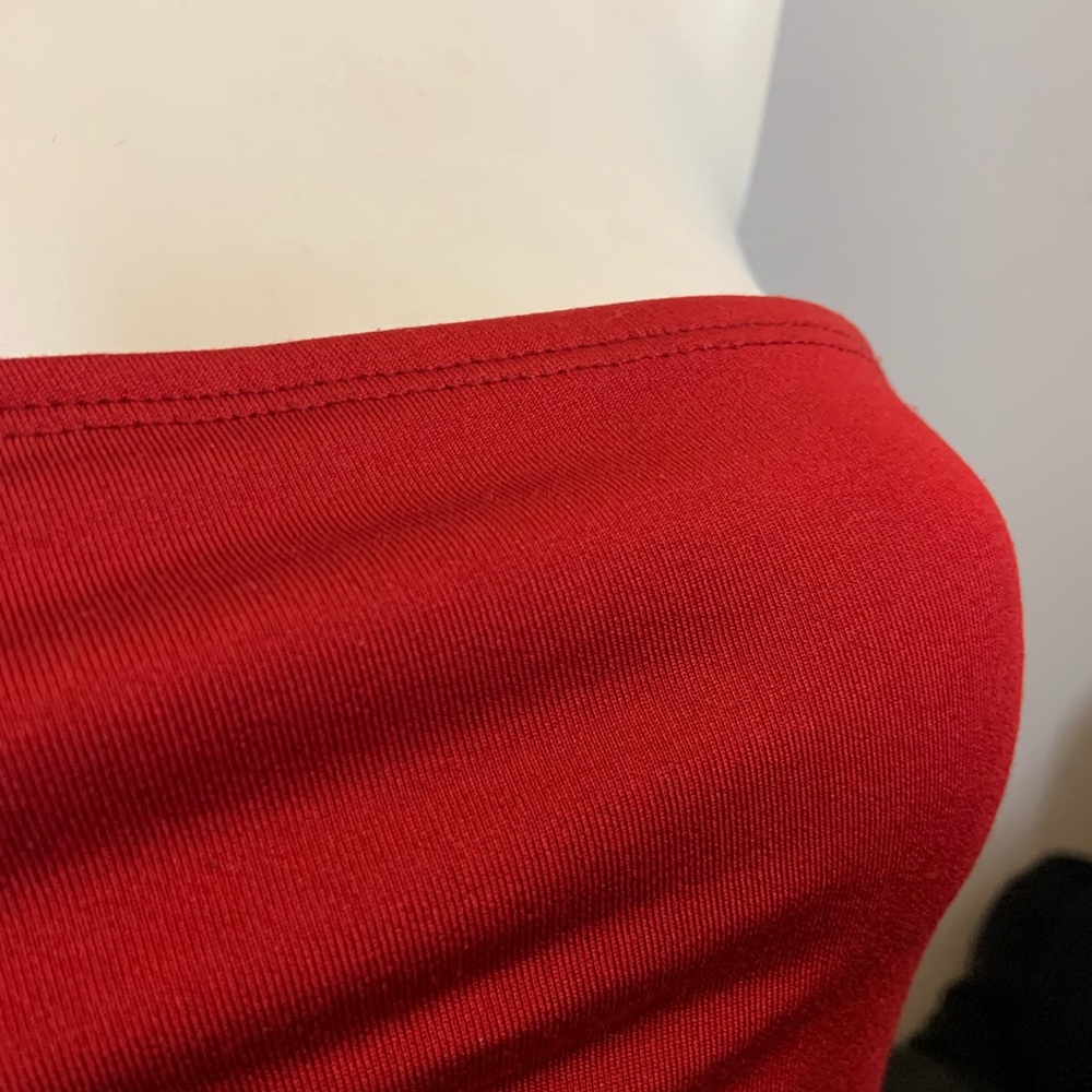 Cute Red halter top - Picture 4 of 5